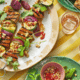 Sjasliek van spicy tofu met Thaise pindasaus