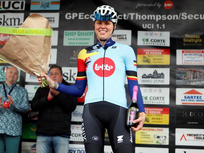 Chiara Consonni wint opener SKM Ladies Cycling Cup, Julie De Wilde (tiende) ziet lead-out fout lopen