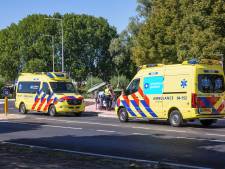 Vrouw gewond nadat fietsers botsen bij nieuwe rotonde in Ommen