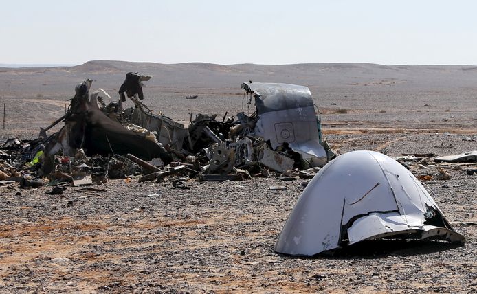 Het wrak van het Russische vliegtuig dat in november 2015 neerstortte in Egypte.