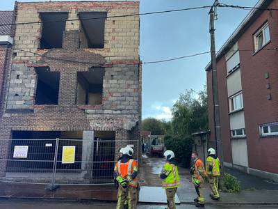 “Works have been causing irritation for months”: residents concerned about unstable wall of renovation building