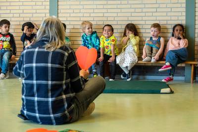 Praten over wie je vertrouwt en hoe je nee moet zeggen: grenzen aangeven tijdens het praten over len