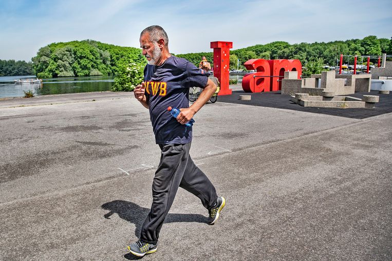 Volgens de Atletiekunie rennen zeker één miljoen mensen enkele keren per week. 
 Beeld Guus Dubbelman / de Volkskrant