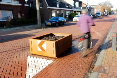 Aanwonenden zijn verkeersoverlast op Dorpleinse verkeersader beu en pleiten voor maatregelen