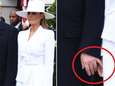 Dat gênant moment waarop Melania weer de hand van 'The Donald' weigert