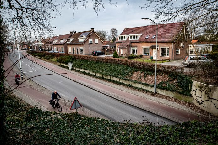 ruimte Effectief kompas ASML wil uitbreiden en huizen aan Heerseweg opkopen, bewoners in gesprek  met chipgigant | Deze verhalen mag je niet missen | ed.nl