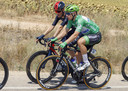 Dylan van Baarle en Fabio Jakobsen in de Vuelta.