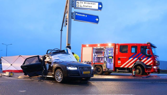 Ook de brandweer rukte uit.