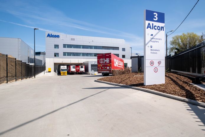 Het medische bedrijf Alcon investeerde maar liefst 11 miljoen euro in een nieuw hoofdgebouw voor de site in Puurs-Sint-Amands.