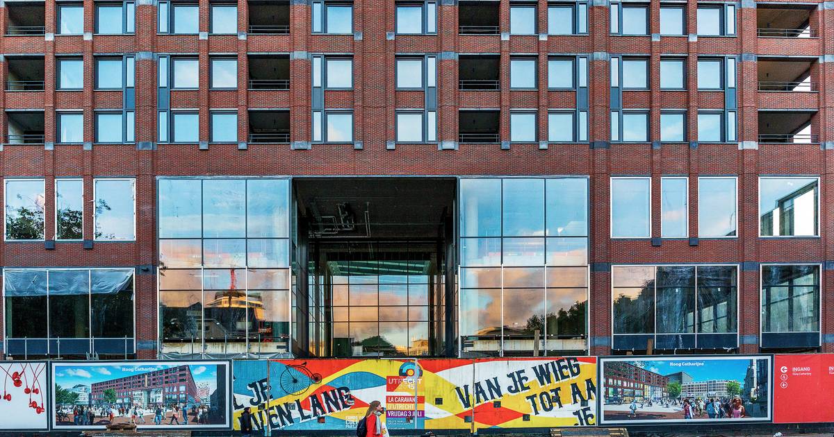 zara hoog catharijne