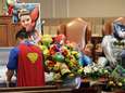 De aangrijpende superheldenbegrafenis van 6-jarig slachtoffertje dolle schietpartij 14-jarige