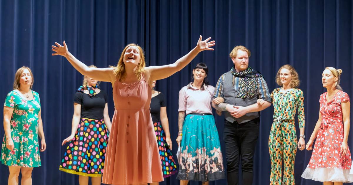 Mini Maxi Theater na drie jaar terug op de planken: 'dit hebben we gemist' - BN DeStem