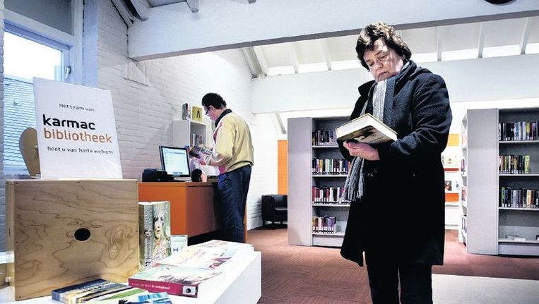 Het bedrijf Karmac runt sinds vorige maand de bibliotheek van Marken. Beeld Jean-Pierre Jans