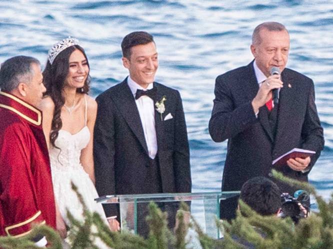 Erdogan getuige op trouw Özil