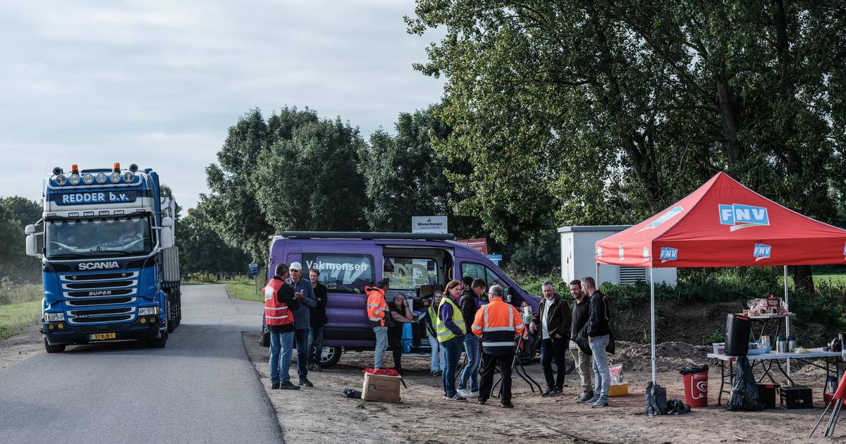 Het Weer In Opheusden Werknemers baksteenfabriek Opheusden leggen twee dagen het werk neer