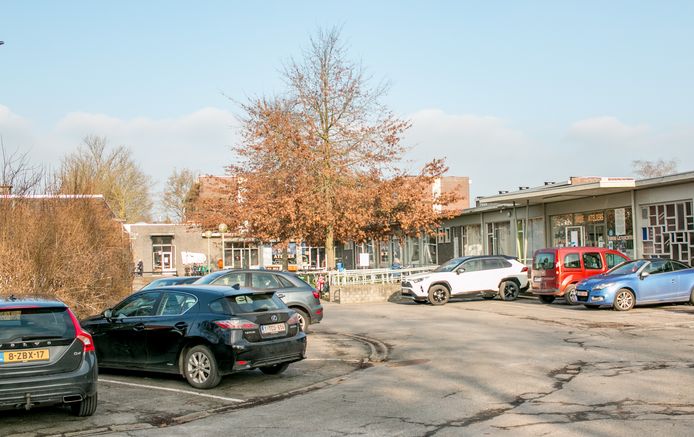 "Niet iederéén kan met de fiets komen. Veel mensen moeten telkens ateliermateriaal of muziekinstrumenten meebrengen", klinkt het bij gebruikers van de Vrije Ateliers.