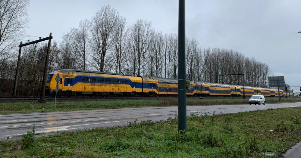 Reizigers anderhalf uur vast in defecte