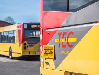 Dronken man (40) zaait paniek met airsoftwapen op bus in Waals-Brabant