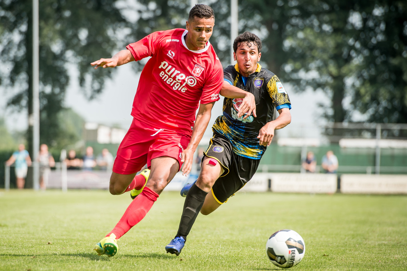 Alessio Da Cruz Naar Fc Parma Foto Tubantia Nl