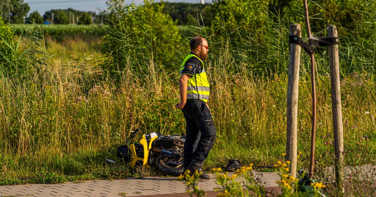 Spookrijdende motorrijder zwaargewond bij eenzijdig ongeluk in Achterhoek.
