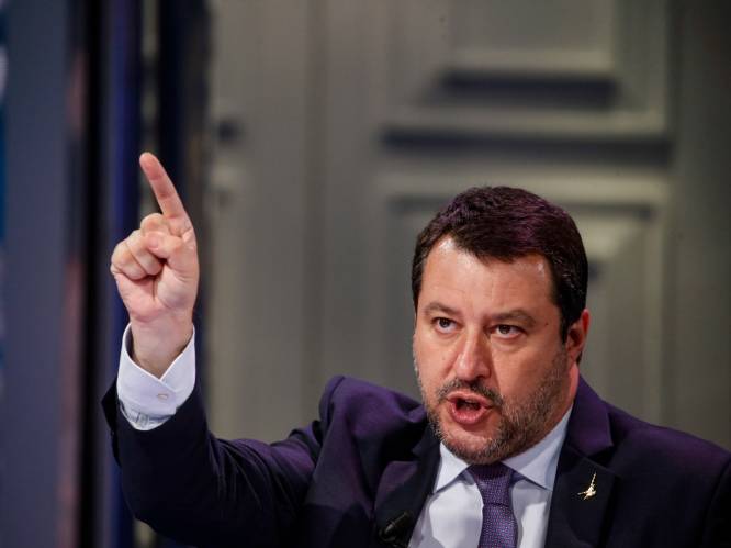 Italiaanse oud-minister Salvini vervolgd voor weigeren boot met vluchtelingen