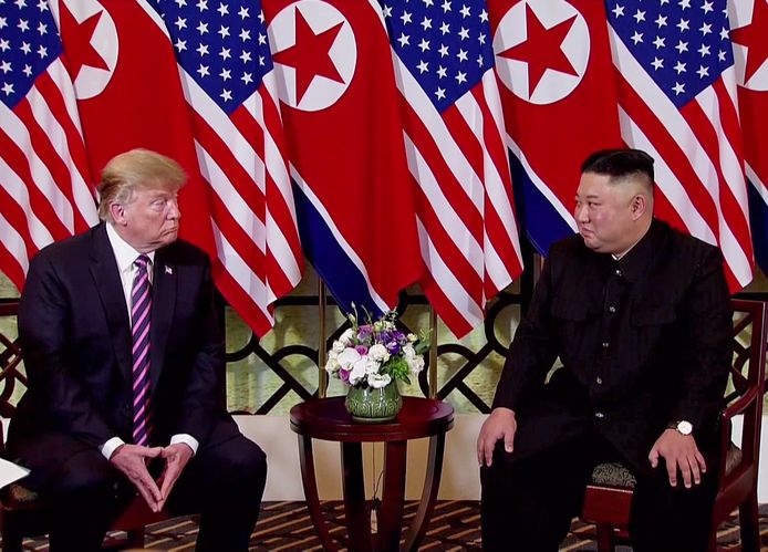 Amerikaans president Donald Trump en de Noord-Koreaanse leider Kim Jong-un ontmoetten elkaar in februari in Hanoi.