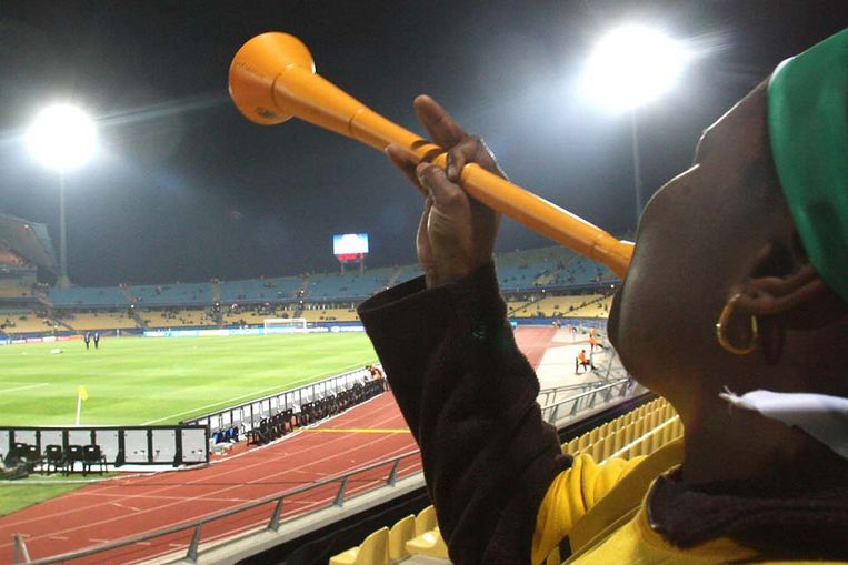 De vuvuzela, een plastic trompet. (EPA) Beeld EPA