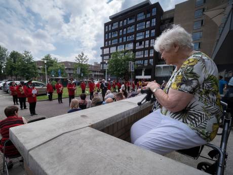 HMC trakteert met ‘De Vrienden van Helmond Live’