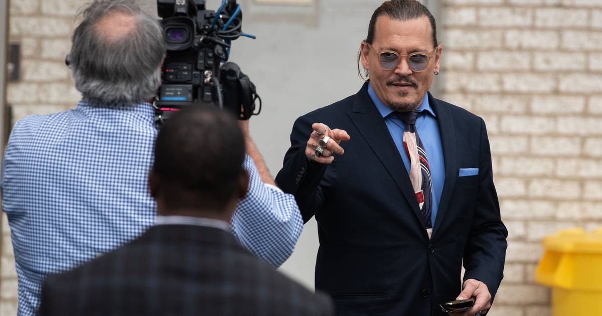 Gli esperti avvertono: le battute di Johnny Depp in tribunale potrebbero funzionare contro di lui |  Famoso