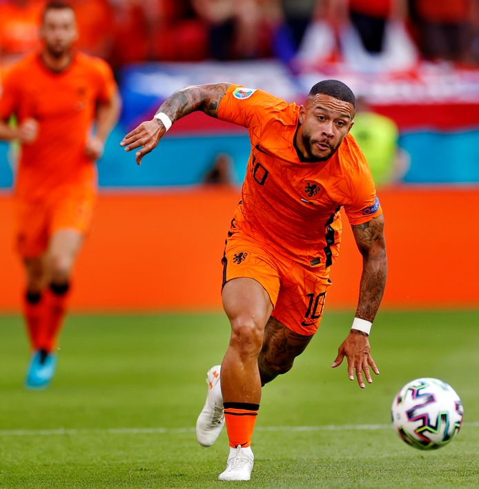 Nederland-Tsjechië, EK 2020 in Boedapest. Memphis Depay wankelt. Oranje vliegt eruit in de achtste finales.