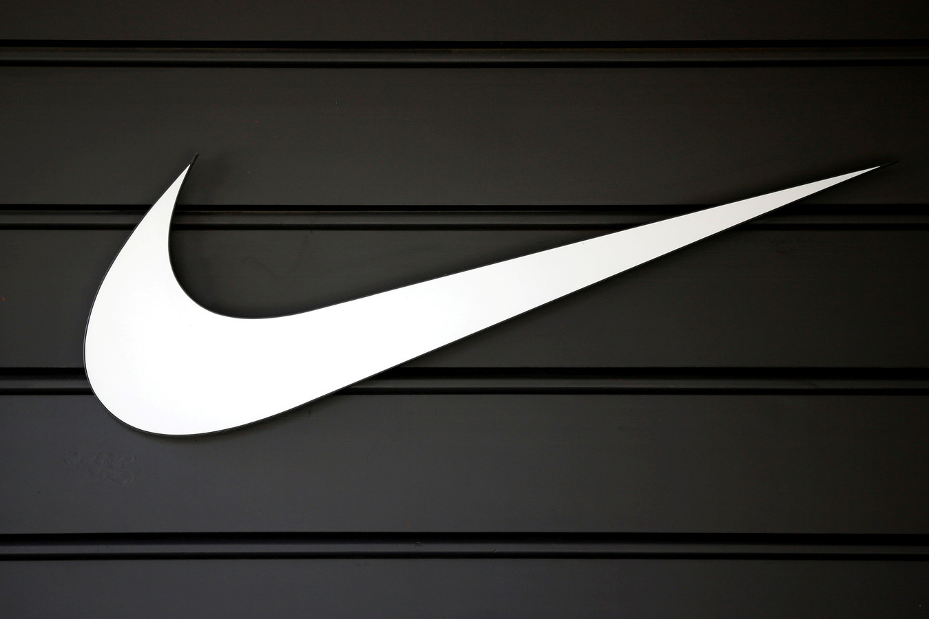prix du logo nike