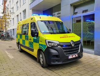 Ambulancier vraagt man om mondmasker op te doen en krijgt klap in het gezicht: schuldig, maar geen straf