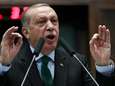 Erdogan houdt absurde tirade op vrouwencongres: "Het Westen steelt baby's van moslimfamilies"