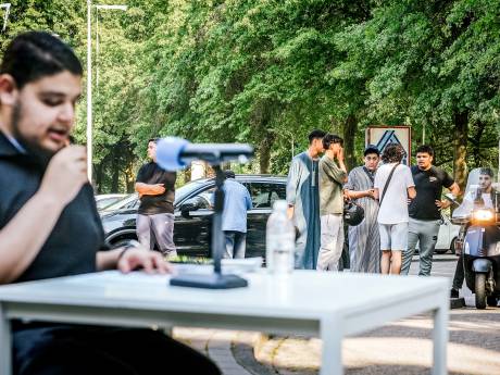 ‘Een coffeeshop midden in een winkelcentrum waar veel kinderen komen? Hoe verzin je het?’  