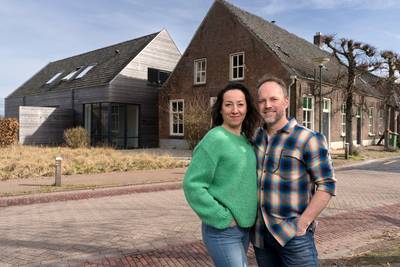 Aagje en Joris wonen in een schuurhuis in Esch: ‘Mijn moeder zei nog: ‘Weet je het zeker, jongen?’’