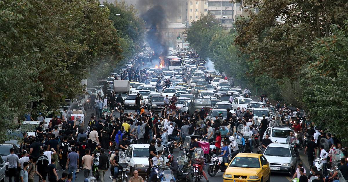 «Более 500 погибших» в ходе протестов в Иране, по данным правозащитной организации ХРАНА |  За рубеж