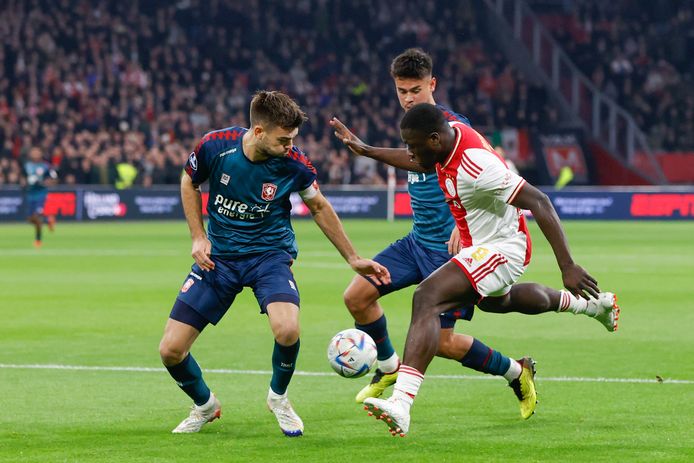 Oefening keuken Mijnenveld Ajax op bezoek bij Twente in achtste finales KNVB-beker, thuisduel voor PSV  en Feyenoord | Nederlands voetbal | gelderlander.nl