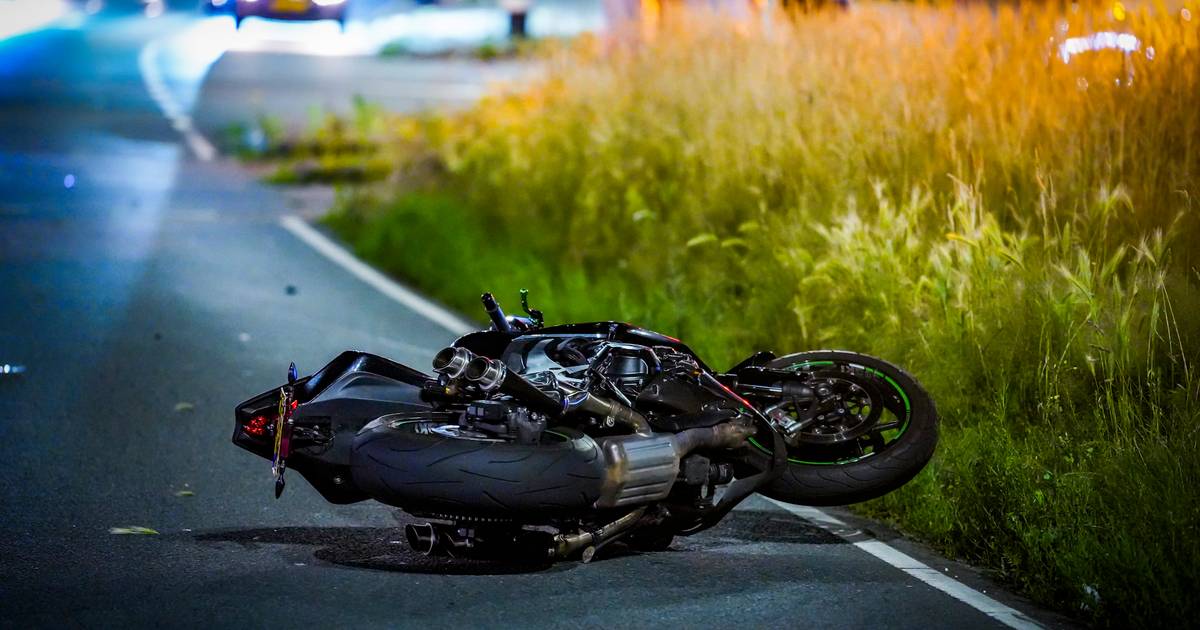 Motorrijder ernstig gewond bij ongeluk in Eindhoven.
