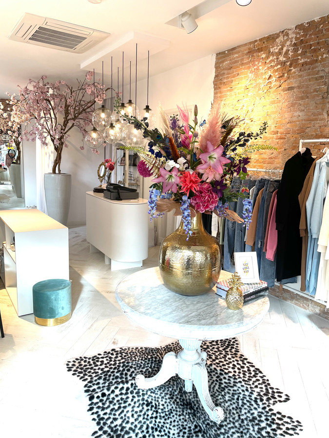 Al bijna tien jaar komen vrouwen uit heel Nederland speciaal naar LOF Boutique om een outfit te scoren.