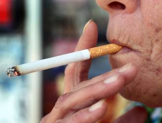 Tabaksreus Philip Morris beschuldigd van hypocrisie en promotie van ongezonde alternatieven bij antirookcampagne