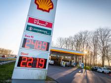Auto blijft aan de kant door de hoge benzineprijs