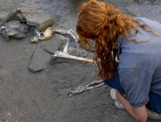 Vijf ‘nieuwe’ skeletten in Pompeii tonen moment waarop vrouwen en kinderen tevergeefs probeerden te schuilen