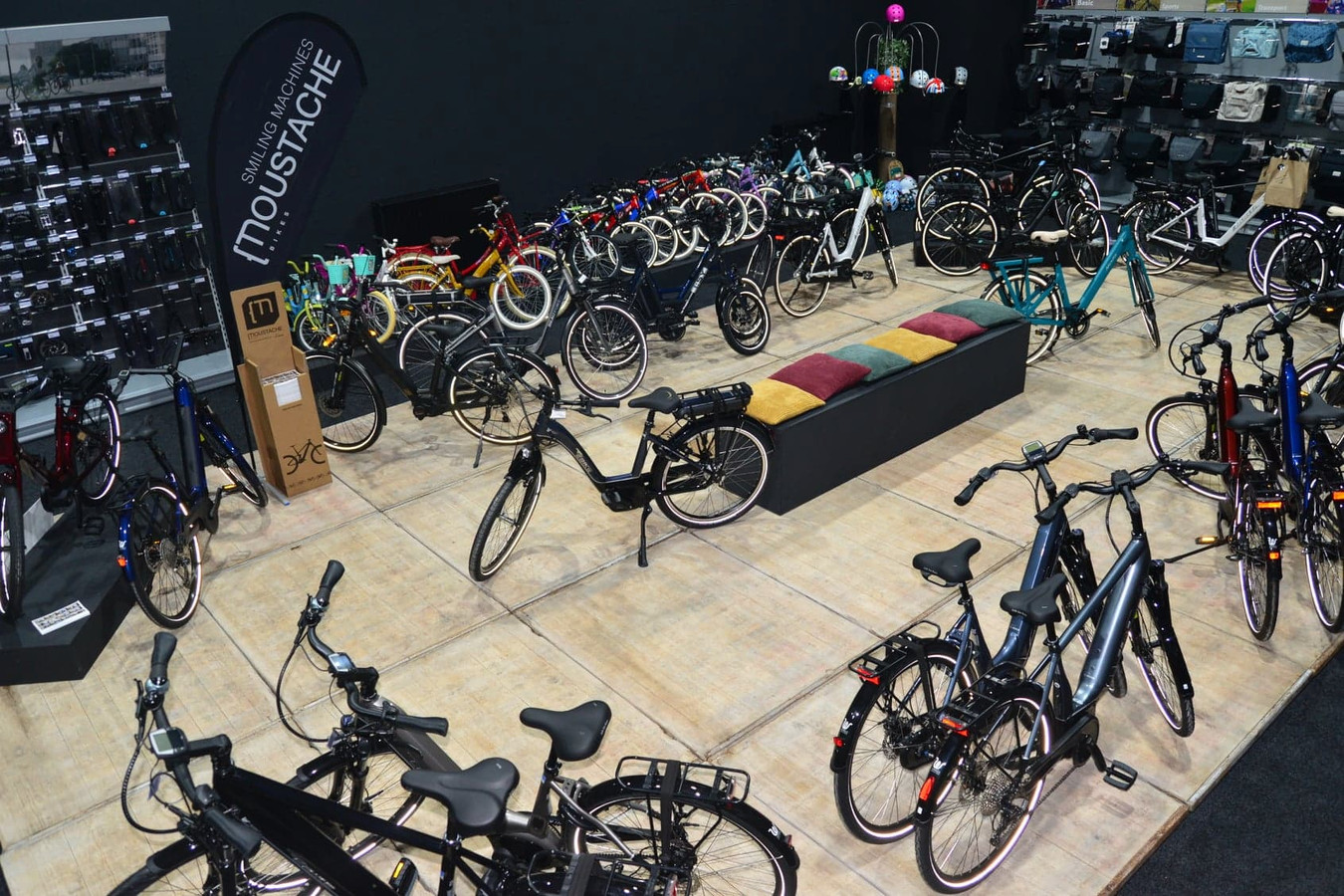 Thomas Catrysse opent nieuwe fietsenzaak ‘Wheels Bikestore’ in de