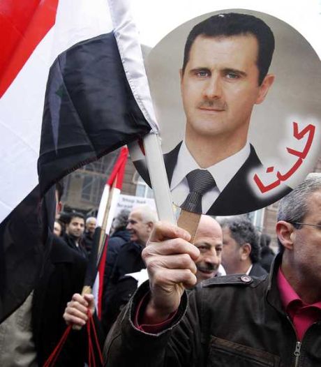 Assad promet de "nettoyer" le pays après l'attentat