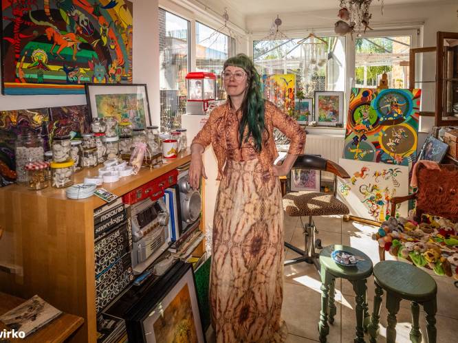 ‘Atelier in beeld’: kunstenares Helena klaagt sociale mistoestanden aan met fabrieksafval, mensenhaar en duizend dode vliegen