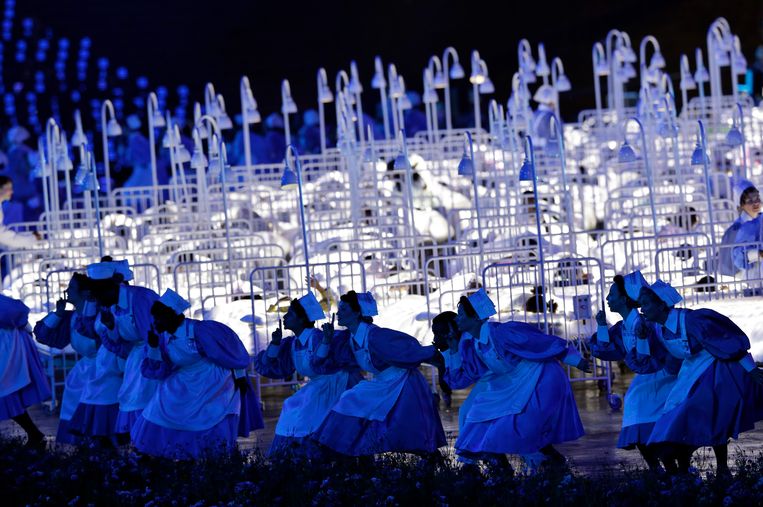 Bij de openingsceremonie van de Olympische Spelen in Londen in 2012 speelde de NHS ook een prominente rol. Beeld AP