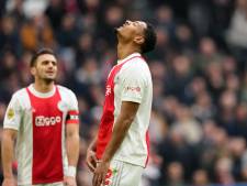 Schorsing, blessures en ‘laatkomers’: Ajax werkt met flinke personele zorgen toe naar lastige hervatting