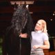 Britt Dekker vernoemt paard naar John de Mol: 'Ik droomde elke nacht over hem'
