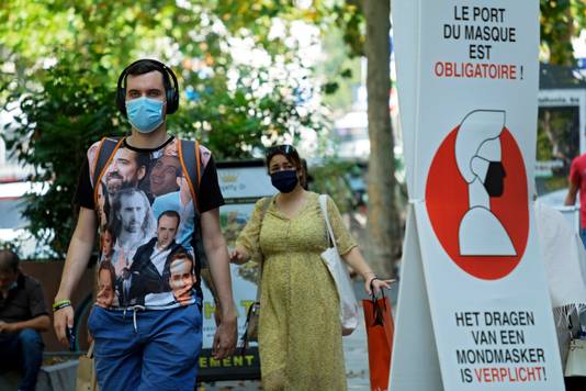 Sinds woensdag 12 augustus geldt er op het hele grondgebied van het Brusselse gewest een mondmaskerverplichting in de openbare ruimte.
