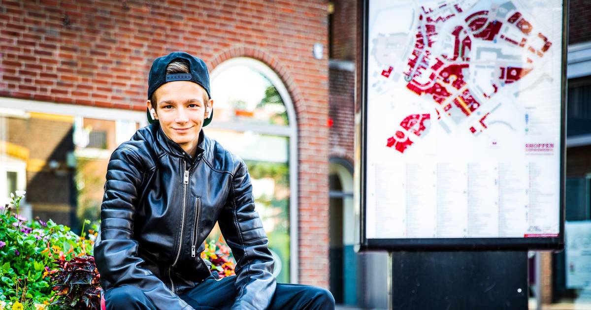 Mitchell (19) droomt van een leven in de stad. ,,In Achthuizen is alleen een kerk en één kroeg.”